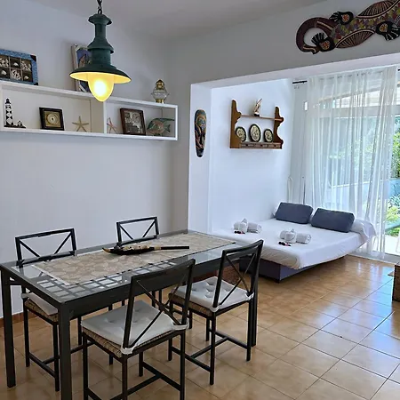 Calella, Terraza Privada Y Piscina Apartament